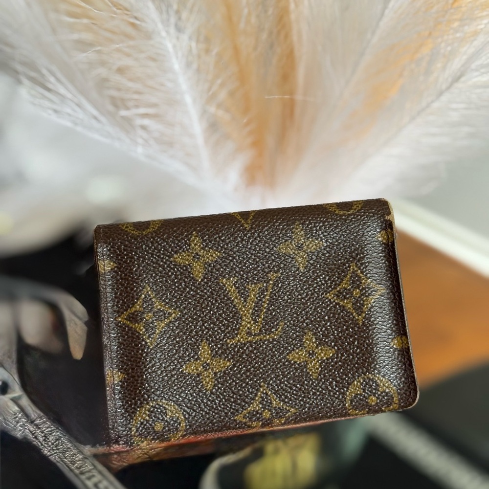 Louis Vuitton Classic Monogram Card Holder